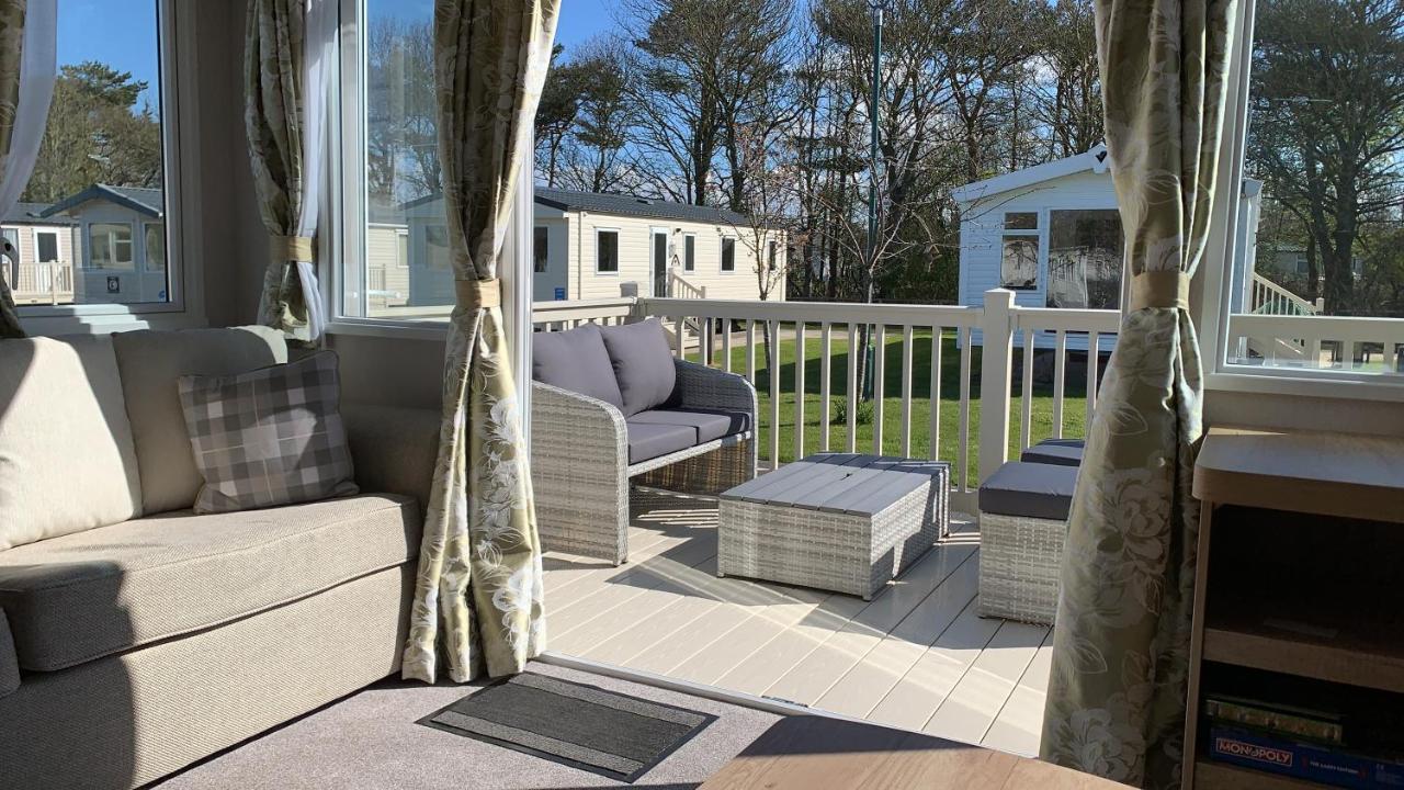 Rydal 13 Hotel Flookburgh Eksteriør billede